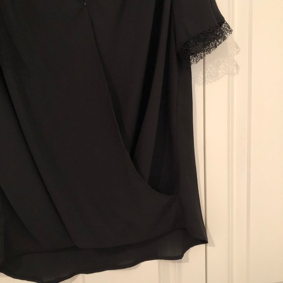 Heartloom XS Cold Shoulder Blouse - Picture 8 of 14